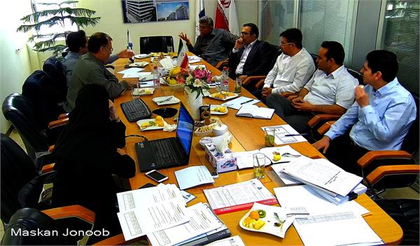 یکصدو هفتاد و چهارمین جلسه هیات مدیره شرکت سرمایه گذاری مسکن جنوب با حضور اعضا این هیات مورخ 3 خرداد 96 در دفتر مرکزی این شرکت شیراز برگزار گردید .